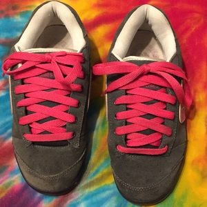 Etnies Gray / Pink Novice W Skater Shoes Size 9